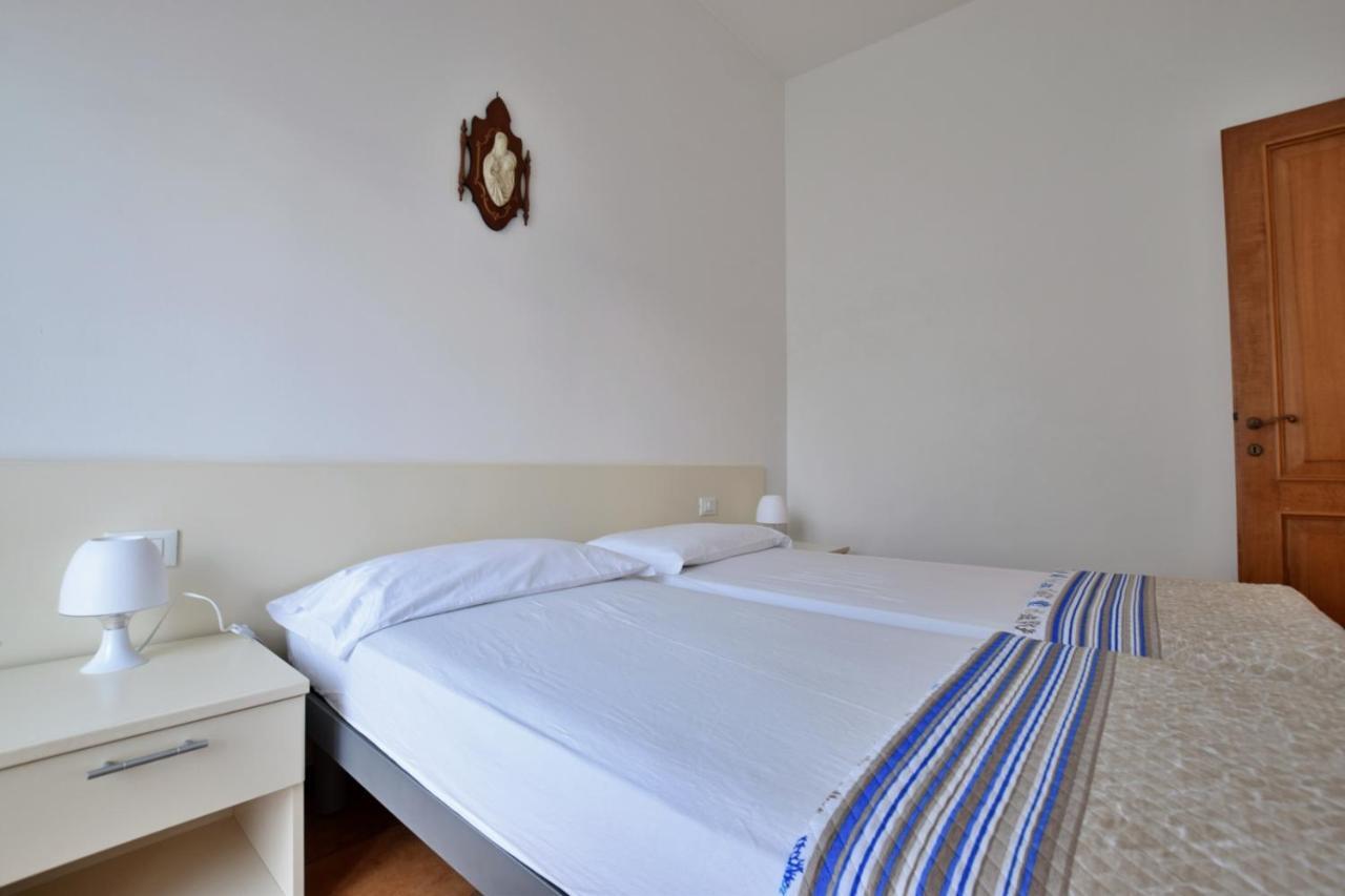 Villa Lory Lignano Sabbiadoro Bagian luar foto
